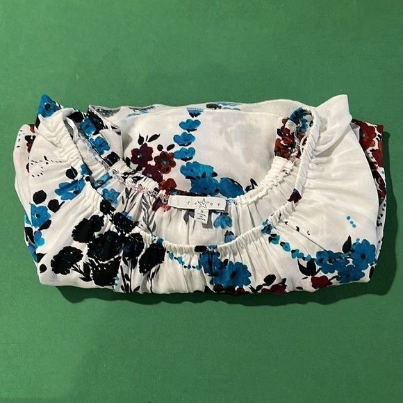 Fever Women Ruffled Sleeves Crew Neck Blouse Small - Picture 12 of 12